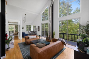 Modern Cabin on 26 acres,Hot Tub,Fire Pit,GameRoom